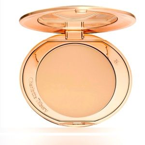 Charlotte Tilbury AIRBRUSH FLAWLESS FINISH
Medium LARGE 16 grams